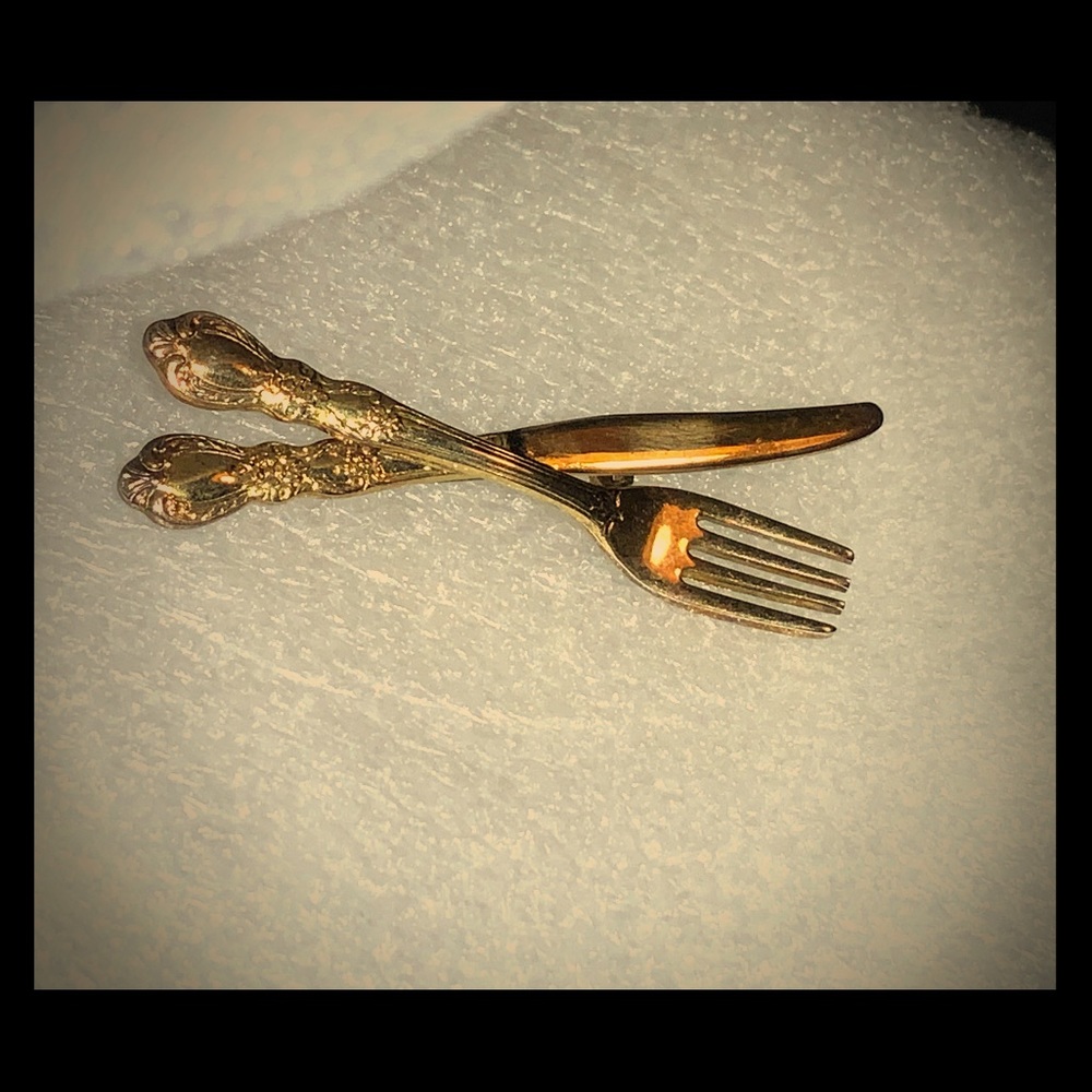 Gold Tone fork and knife brooch